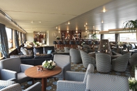 Bar, Cafe and Lounge Crossgates Hotelship Hafen - Neuss