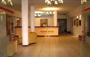 Lobby 2 Grand Hotel