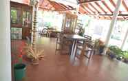 ร้านอาหาร 7 Sihilro Regency