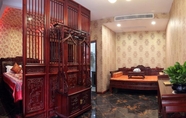 Bedroom 6 Pingyao Honghu Hotel II