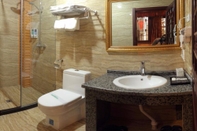 In-room Bathroom Pingyao Honghu Hotel II