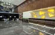 Lobby 6 TRYP by Wyndham Dubai