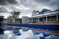 Swimming Pool Trail's End - Hostel