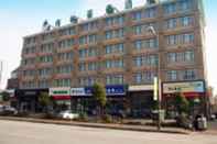 Bangunan GreenTree Inn SuQian XiHu Road BaoLong Plaza JinYing Hotel