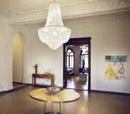 Lobby 3 Hotel Schloss Reichenow