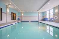 Swimming Pool Hampton Inn & Suites Glenarden/Washington DC