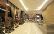 Lobby 2 The Forest Hotel Bogor