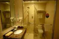 In-room Bathroom GreenTree Inn Hefei Shushan District Guichi Road Express Hotel