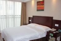 Bedroom GreenTree Inn Hefei East Wangjiang Road CTCE Express Hotel