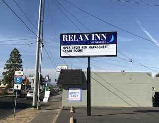 Exterior 2 Relax Inn of Medford