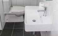 In-room Bathroom 4 Crown Accommodation Bendigo CBD