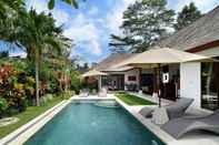 Swimming Pool Villa Candi Kecil Tiga