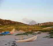 Nearby View and Attractions 7 Achmelvich Beach Youth Hostel