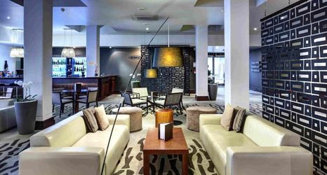 로비 2 Downtown Auckland Furnished Apartments