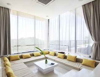 ล็อบบี้ 2 Luxury Sea and Sunset View 4BR 4BA Pool Villa