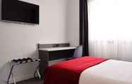 Kamar Tidur 6 Hotel New Bilbao Airport