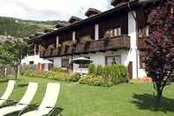 Swimming Pool Chalet Stelle di Neve