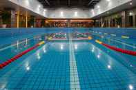 Swimming Pool Wyndham Hangzhou East