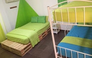 Kamar Tidur 5 Acuarela Hostal