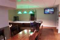 Entertainment Facility 6 Bed Blue Mountain Executive Chalet with Hot Tub 157