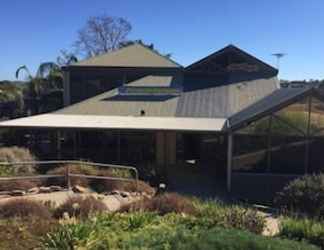 Luar Bangunan 2 McLaren Vale Backpackers