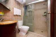 Toilet Kamar Sanya Blue Bay Apartment