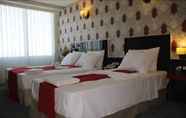 Bedroom 7 Era Palace Hotel