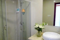 In-room Bathroom GreenTree Inn Ningbo Yinxian Ave Airport Road Business Hotel