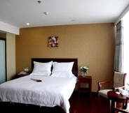 Bedroom 6 GreenTree Inn Ningbo Yinxian Ave Airport Road Business Hotel