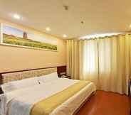 Bedroom 2 GTA Hotel Yangzhou Middle Hanjiang Road Wanda Plaza