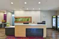 Lobby Home2 Suites by Hilton Summerville