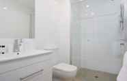 Toilet Kamar 5 Accommodate Canberra - IQ - Braddon