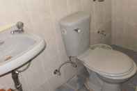 Toilet Kamar Lucky Darayonan Homes