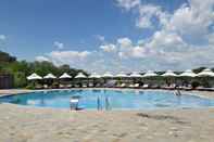 Swimming Pool Hotel Prestige