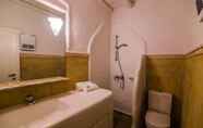 Toilet Kamar 3 St.Lazarus Villa