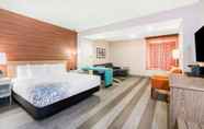 Bedroom 3 La Quinta Inn & Suites by Wyndham Oklahoma City Airport