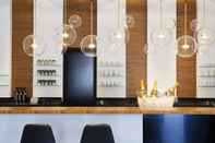 Bar, Cafe and Lounge Hotel du Centre Nautique