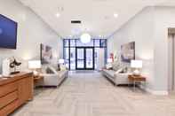 Lobby Global Luxury Suites Longwood Medical