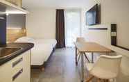 Bedroom 3 Appart'hôtel Kyriad Résidence Cabriès - Plan de Campagne