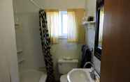 Toilet Kamar 7 Centennial Cottages