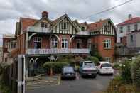 Exterior Stafford Gables Hostel