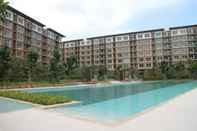 Swimming Pool Baan Thew Lom Condominium