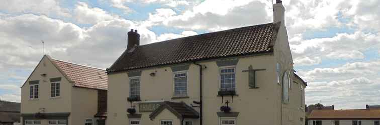 Exterior The River Don Tavern and Lodge