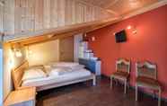 Bedroom 3 Hotel Weingarten