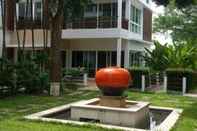 ภายนอกอาคาร Cha Am Beach Front Pool Villa