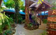 ภายนอกอาคาร 6 Shanti Lodge Phuket