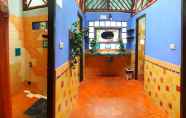 Toilet Kamar 3 Shanti Lodge Phuket