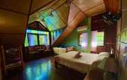 Bilik Tidur 4 Shanti Lodge Phuket