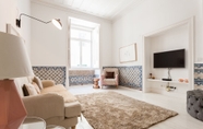 Common Space 7 Baixa Tile Blue Two-Bedroom Apartment - by LU Holidays