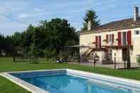 Swimming Pool Le relais d'Arzac